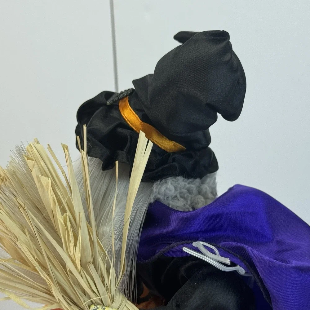 VTG Halloween Witch 13